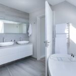 Dylematy właścicieli niewielkich łazienek