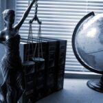 Radcowie prawni i adwokacji – do kogo zwrócić się o pomoc